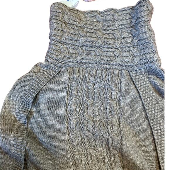 GAP MATERNITY Women's Cape Sweater SMALL Heather Brown Turtleneck Cableknit - Picture 7 of 7
